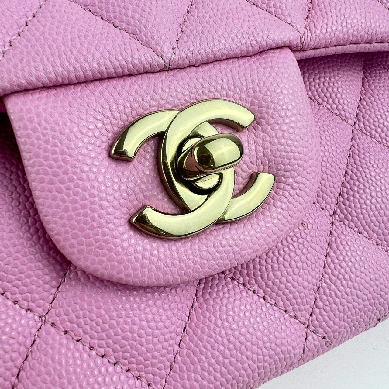 マトラッセ ダブルフラップ ダブルチェーンショルダー ピンク　パープル　Pink  Purple  GHW ゴールド金具 キャビアスキン　caviar skin A01112 ICチップ