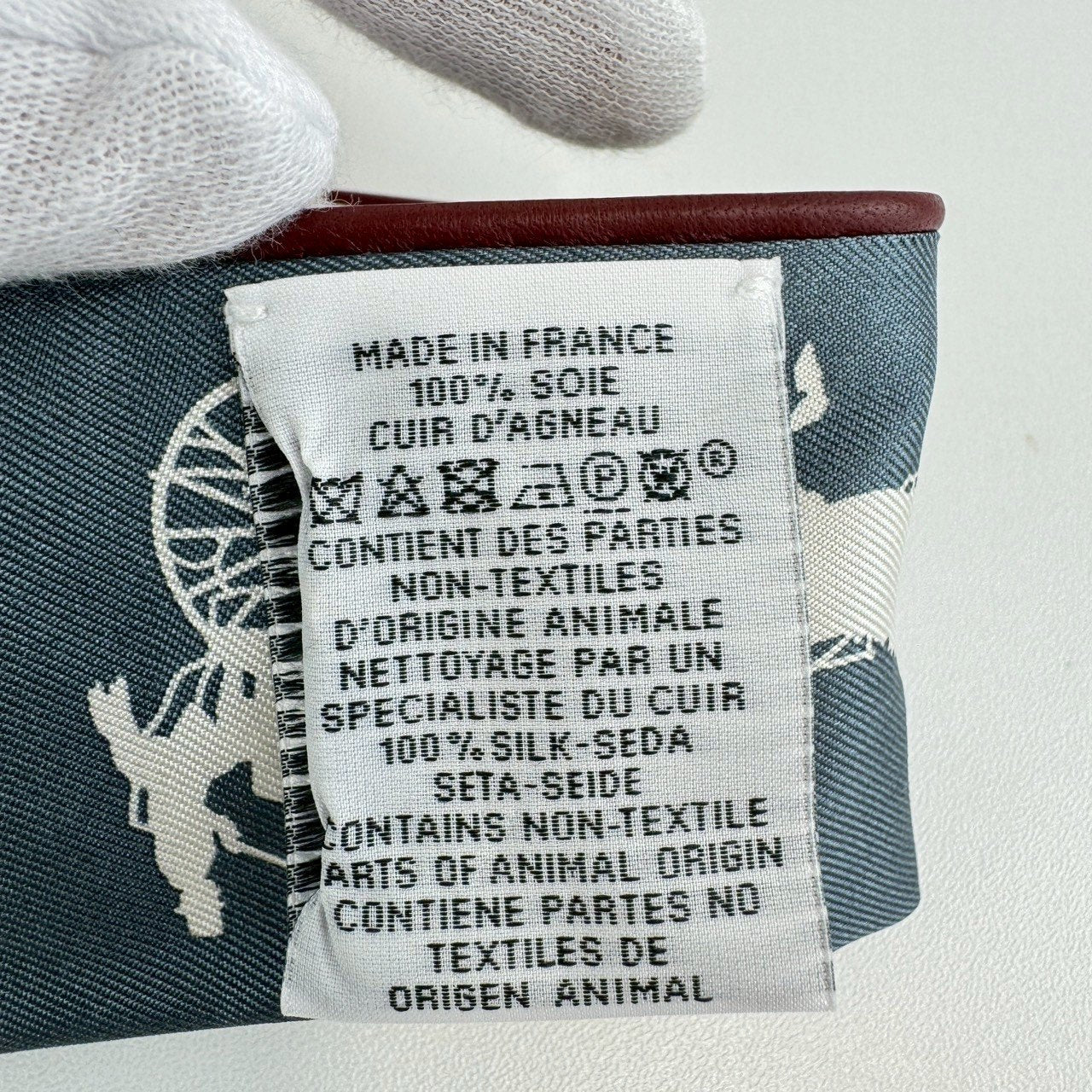 Twilly ツイリー 車輪でめぐるパリ・ドゥ・トゥジュール ネイビー　ホワイト 絹 100% スカーフ