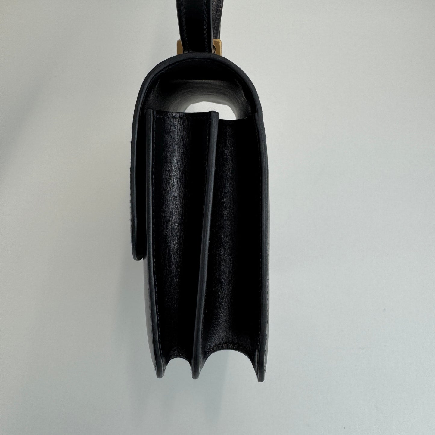 Constance mini コンスタンス18 Black ブラック GHW ゴールド金具　Boxcalf ボックスカーフ　Stamp-B B刻