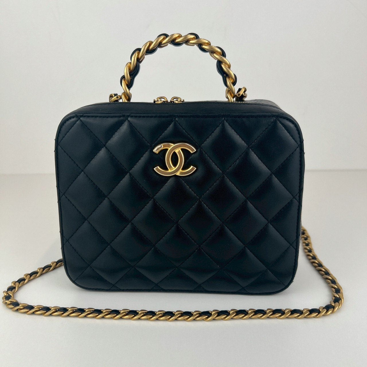 CHANEL シャネル ココマーク マトラッセ ヴァニティ トップハンドル  チェーンショルダーバッグ Black ブラック  GHW ゴールド金具 　AS3319 ICチップ