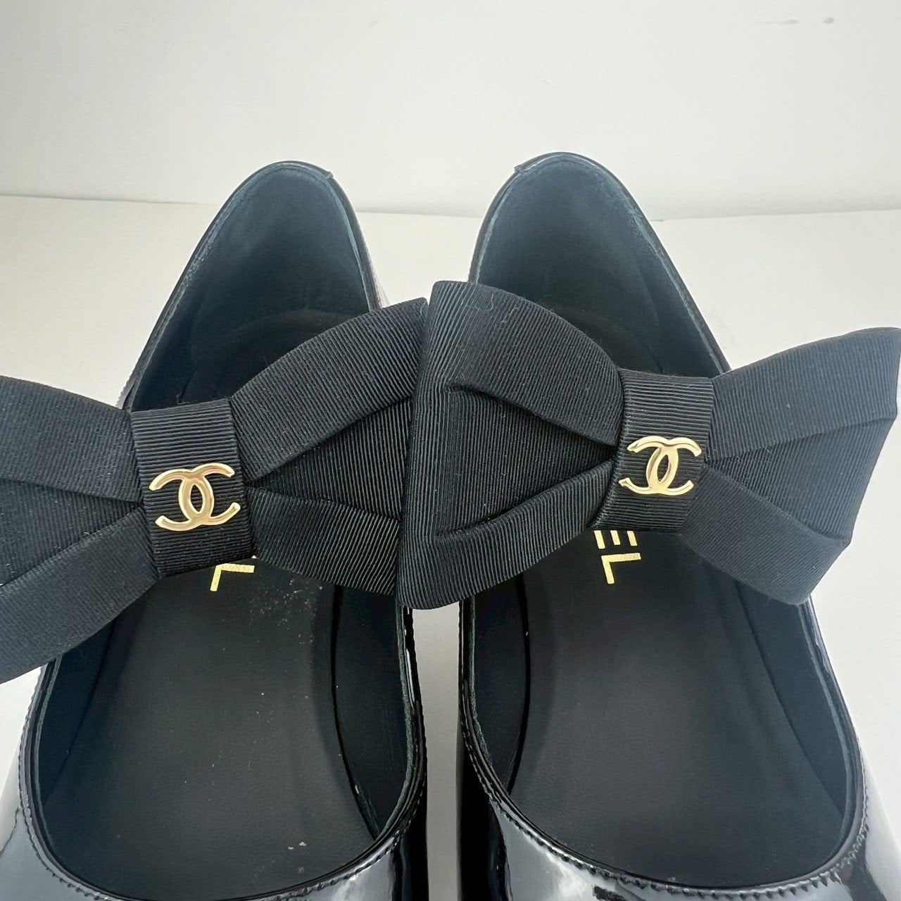 CHANEL シャネル メリージェーン パンプス ココマーク リボン  G45356