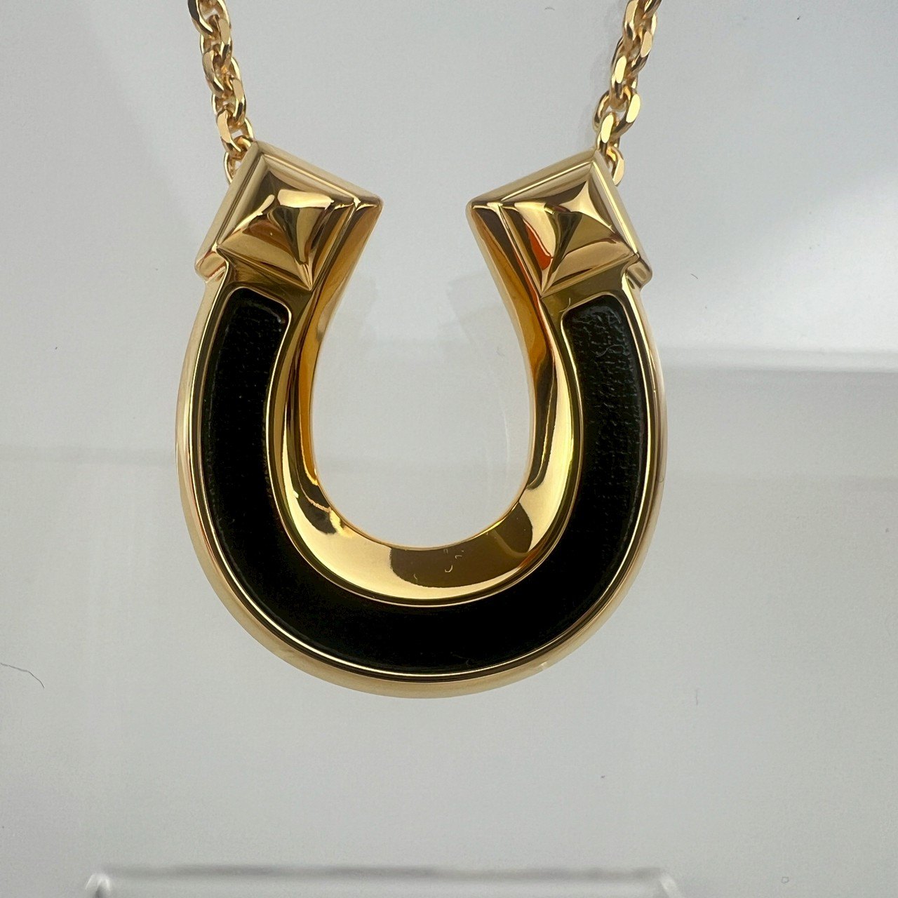 ジョケットネックレス、スモールモデル  Jockette necklace ブラック/イエローゴールドメッキ Black / GHW